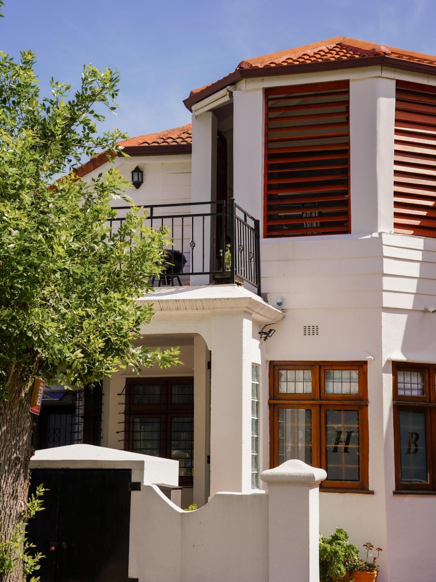 Belmont Guest house 3*